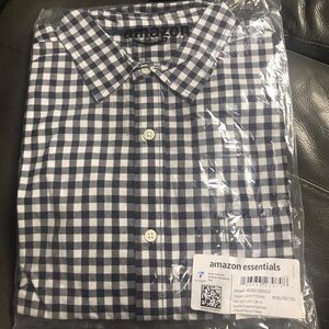 Amazon Essentials Men's Navy and White Checkered Shirt XL B11